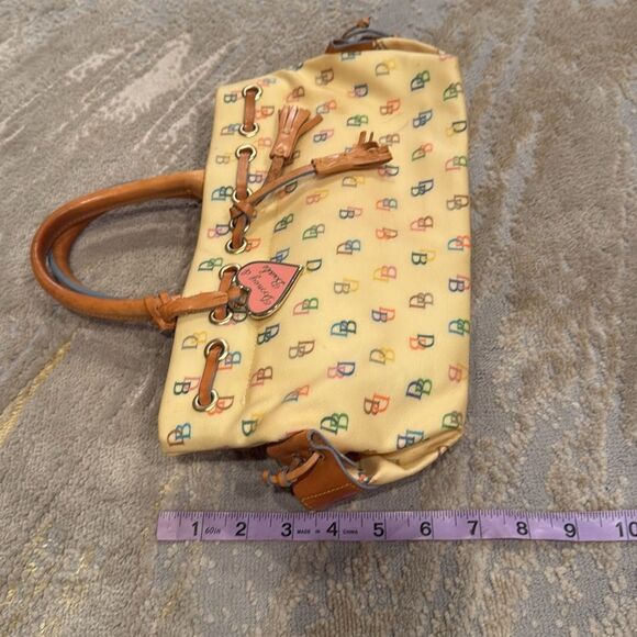 Vintage made in USA Dooney and Bourke “IT” hand bag in GUC no shoulder strap - Picture 12 of 13